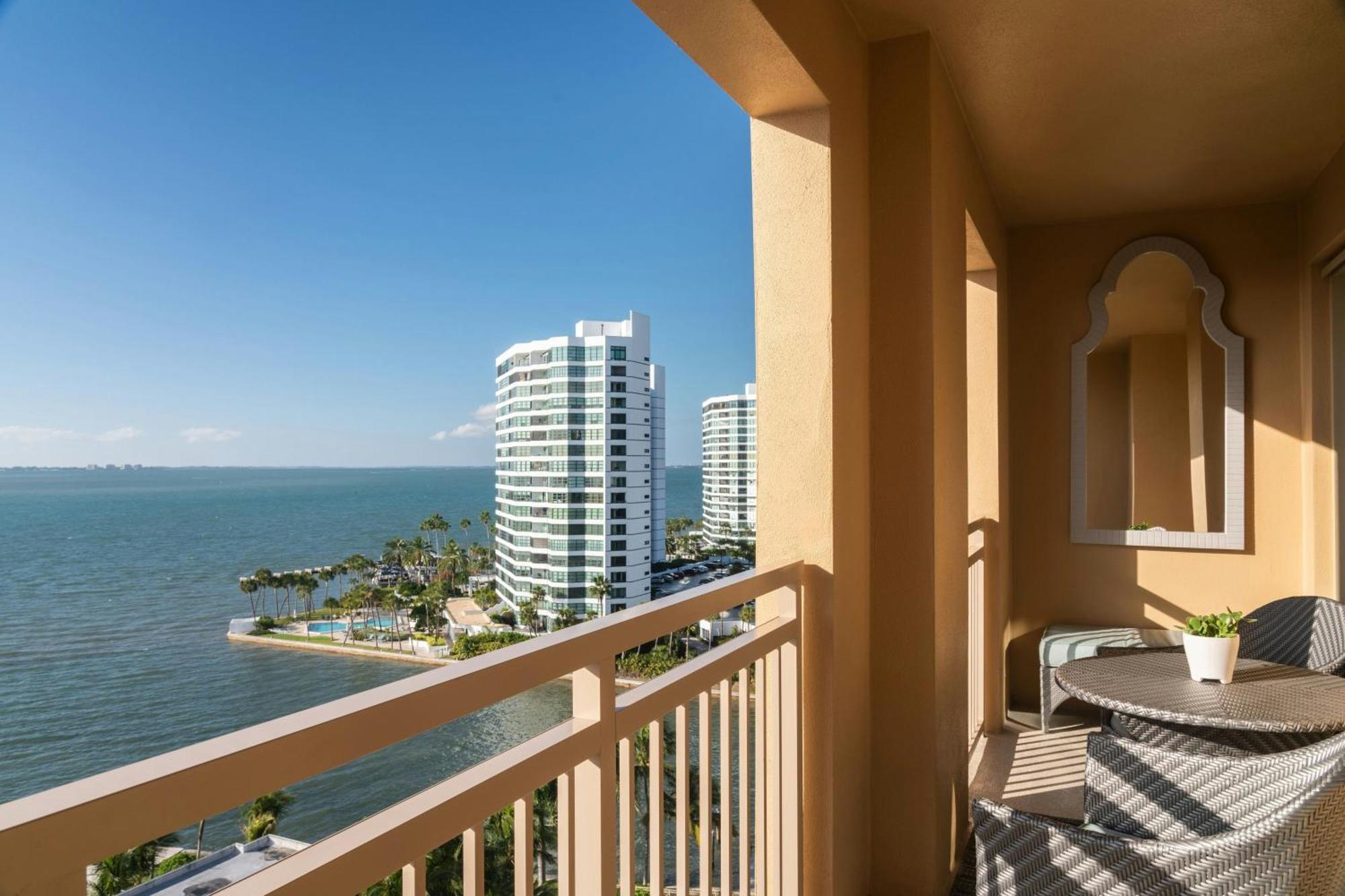 The Ritz-carlton, 5*